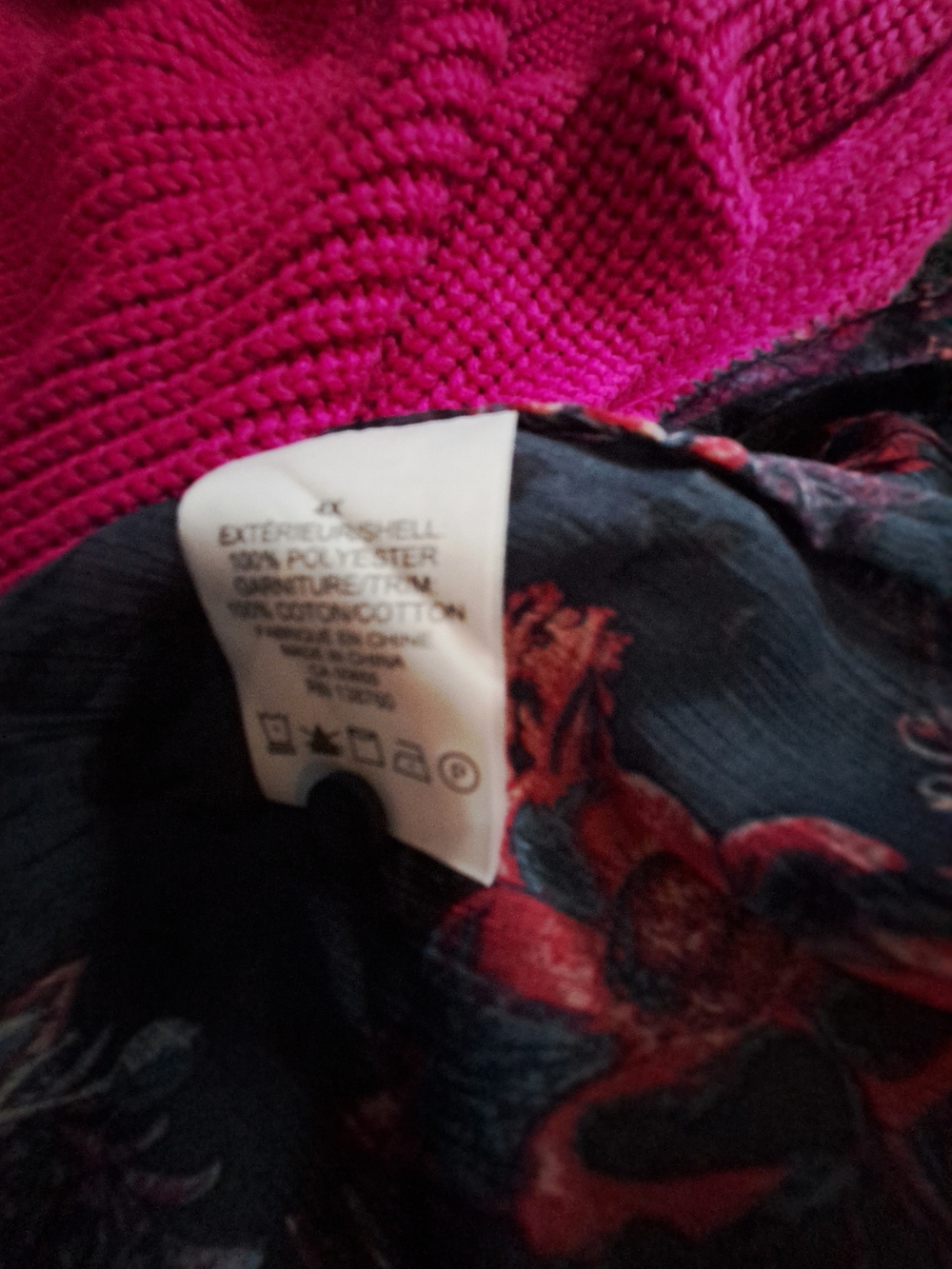 Sleeveless Navy Floral Pintuck Blouse - Picture 3 of 4
